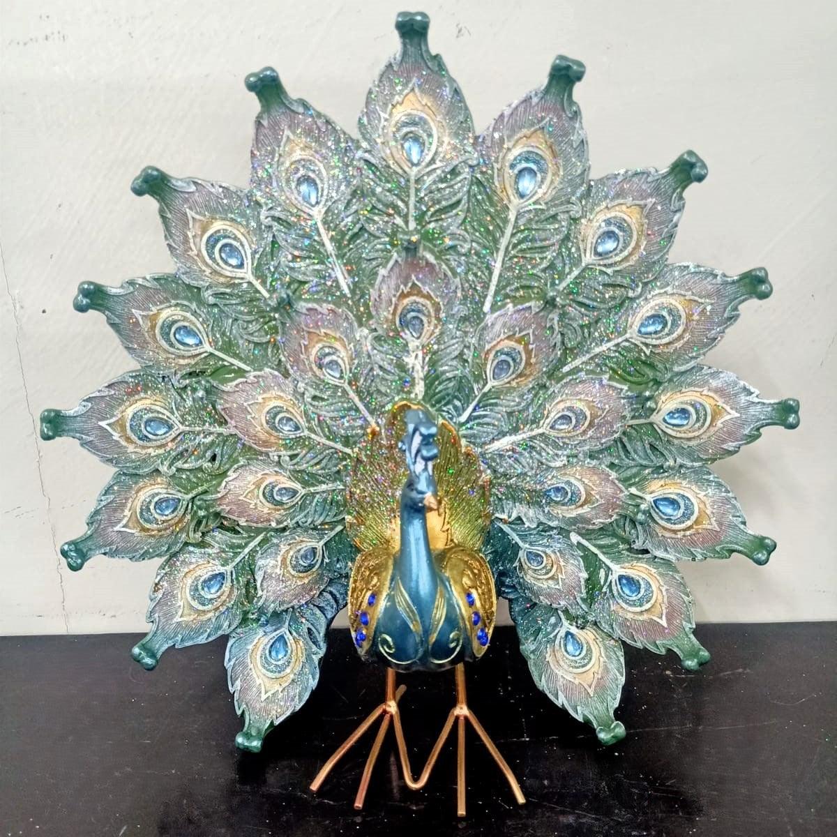 MESMERIZING PEACOCK DECOR STYLE 4